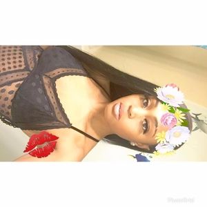 Meet your Posher, Johnisha